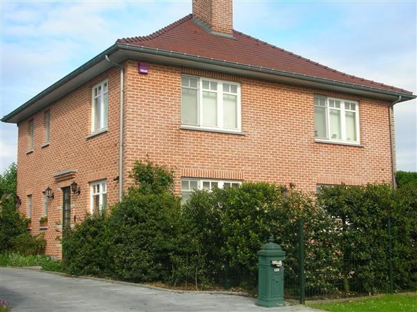 Sarkani apdares ķieģeļi